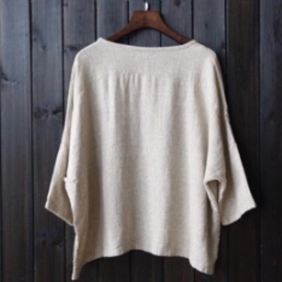 Linen Batwing Loose Top - Picture 5 of 6